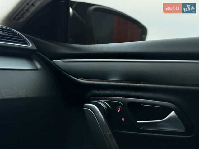 Сірий Фольксваген CC / Passat CC, об'ємом двигуна 1.98 л та пробігом 168 тис. км за 9500 $, фото 17 на Automoto.ua