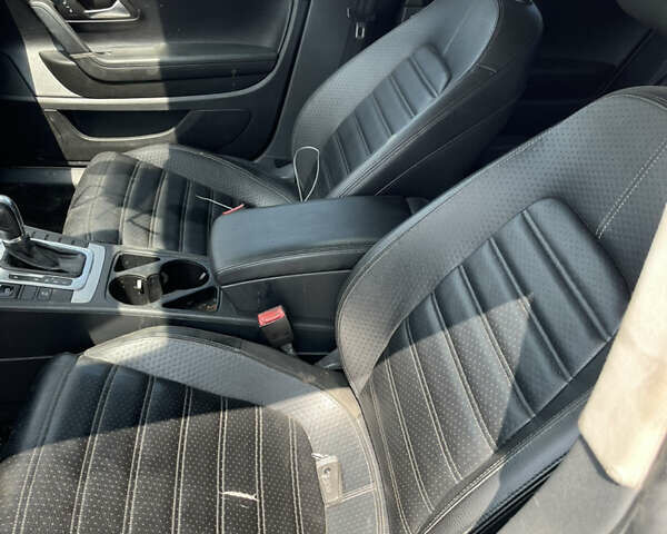 Серый Фольксваген CC / Passat CC, объемом двигателя 2 л и пробегом 180 тыс. км за 8500 $, фото 7 на Automoto.ua