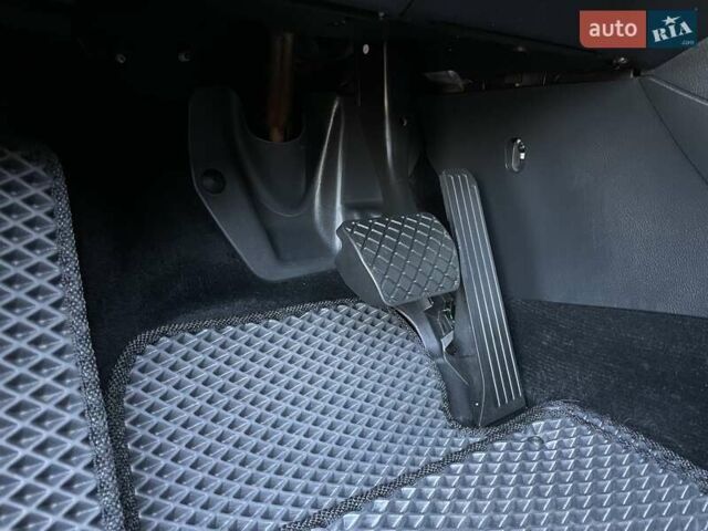 Серый Фольксваген CC / Passat CC, объемом двигателя 1.98 л и пробегом 197 тыс. км за 11899 $, фото 128 на Automoto.ua