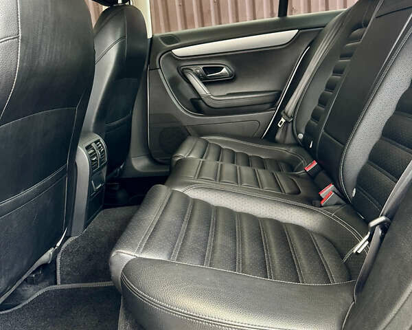 Сірий Фольксваген CC / Passat CC, об'ємом двигуна 1.98 л та пробігом 182 тис. км за 10500 $, фото 22 на Automoto.ua