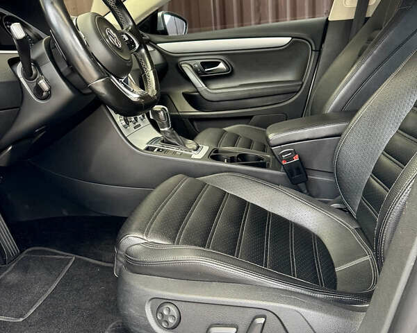 Сірий Фольксваген CC / Passat CC, об'ємом двигуна 1.98 л та пробігом 182 тис. км за 10500 $, фото 21 на Automoto.ua