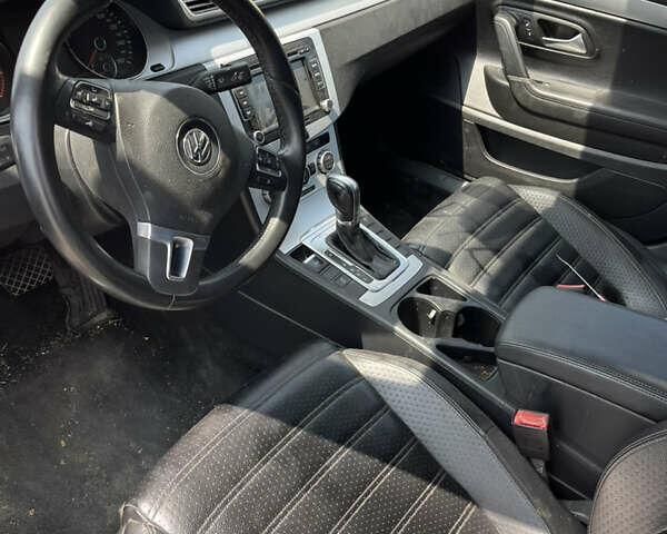Серый Фольксваген CC / Passat CC, объемом двигателя 2 л и пробегом 180 тыс. км за 8500 $, фото 4 на Automoto.ua