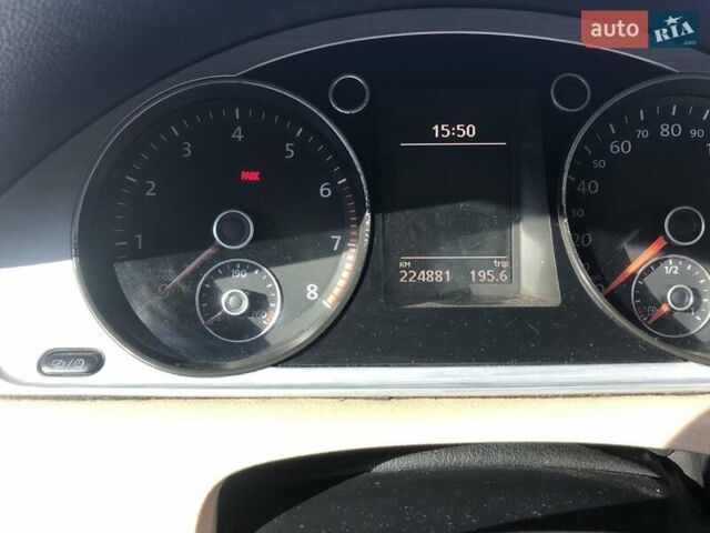 Серый Фольксваген CC / Passat CC, объемом двигателя 2 л и пробегом 224 тыс. км за 9000 $, фото 4 на Automoto.ua