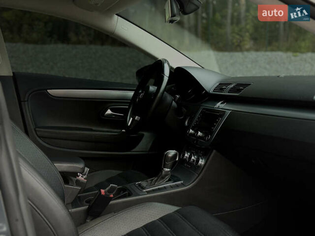 Сірий Фольксваген CC / Passat CC, об'ємом двигуна 1.98 л та пробігом 168 тис. км за 9500 $, фото 13 на Automoto.ua