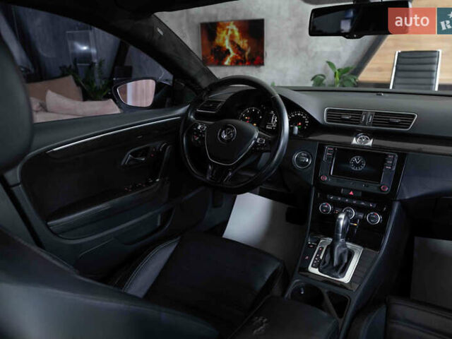 Серый Фольксваген CC / Passat CC, объемом двигателя 2 л и пробегом 190 тыс. км за 11600 $, фото 13 на Automoto.ua