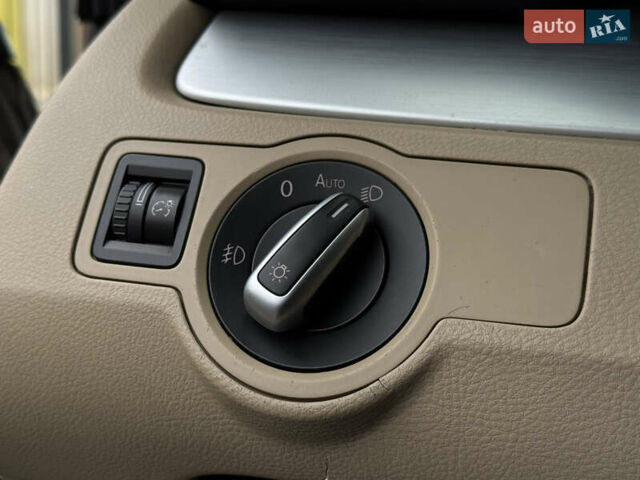 Серый Фольксваген CC / Passat CC, объемом двигателя 1.98 л и пробегом 179 тыс. км за 9999 $, фото 25 на Automoto.ua