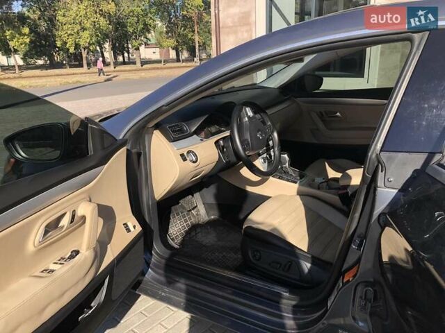 Серый Фольксваген CC / Passat CC, объемом двигателя 2 л и пробегом 224 тыс. км за 9000 $, фото 7 на Automoto.ua