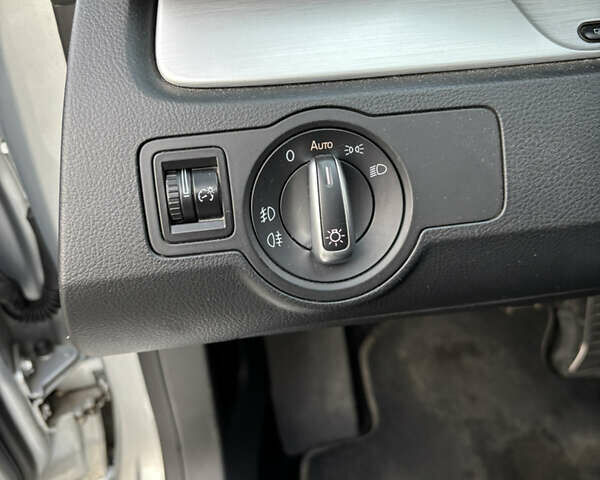 Сірий Фольксваген CC / Passat CC, об'ємом двигуна 1.98 л та пробігом 221 тис. км за 9900 $, фото 18 на Automoto.ua