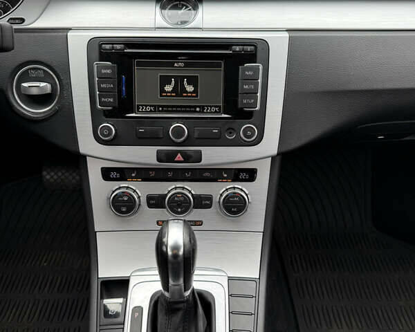 Серый Фольксваген CC / Passat CC, объемом двигателя 1.98 л и пробегом 128 тыс. км за 11999 $, фото 22 на Automoto.ua