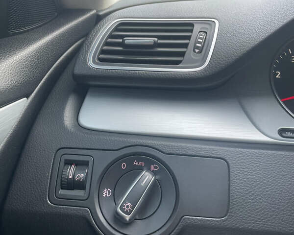Сірий Фольксваген CC / Passat CC, об'ємом двигуна 1.98 л та пробігом 242 тис. км за 11500 $, фото 18 на Automoto.ua