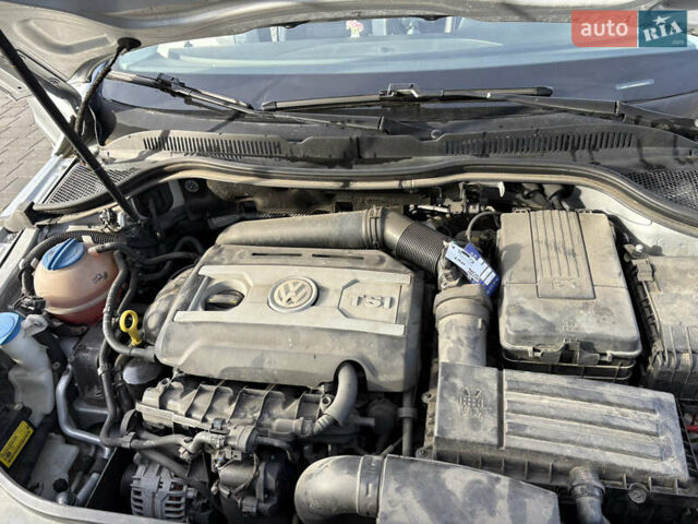 Сірий Фольксваген CC / Passat CC, об'ємом двигуна 2 л та пробігом 164 тис. км за 12000 $, фото 15 на Automoto.ua
