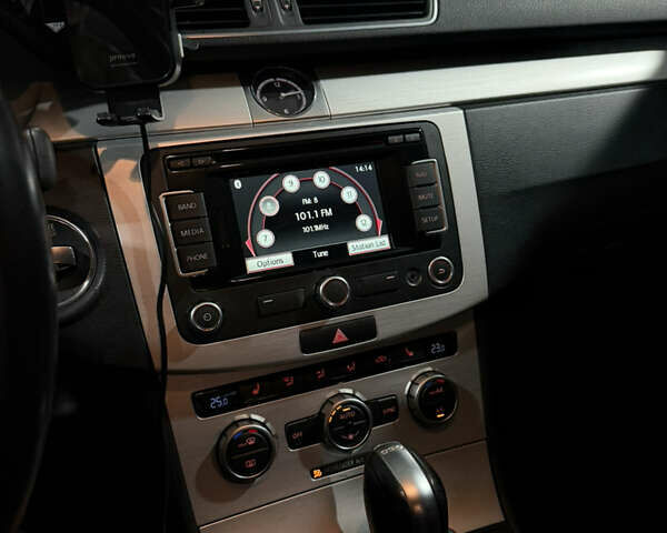 Серый Фольксваген CC / Passat CC, объемом двигателя 1.98 л и пробегом 136 тыс. км за 10500 $, фото 17 на Automoto.ua