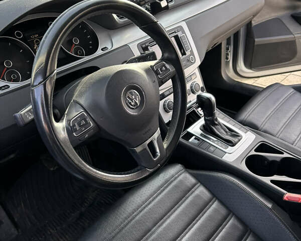 Сірий Фольксваген CC / Passat CC, об'ємом двигуна 2 л та пробігом 164 тис. км за 12000 $, фото 12 на Automoto.ua