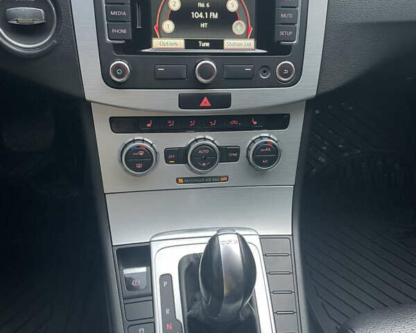 Сірий Фольксваген CC / Passat CC, об'ємом двигуна 1.98 л та пробігом 242 тис. км за 11500 $, фото 19 на Automoto.ua