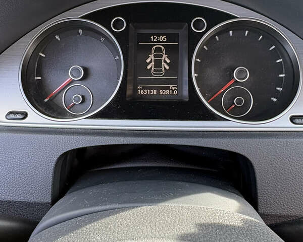 Сірий Фольксваген CC / Passat CC, об'ємом двигуна 2 л та пробігом 164 тис. км за 12000 $, фото 14 на Automoto.ua