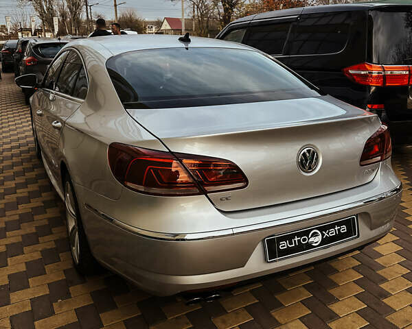 Серый Фольксваген CC / Passat CC, объемом двигателя 2 л и пробегом 344 тыс. км за 13000 $, фото 4 на Automoto.ua
