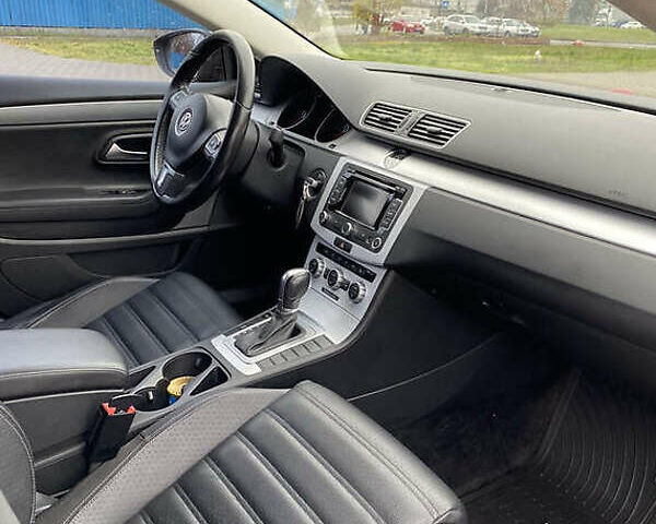 Серый Фольксваген CC / Passat CC, объемом двигателя 1.98 л и пробегом 108 тыс. км за 10000 $, фото 1 на Automoto.ua