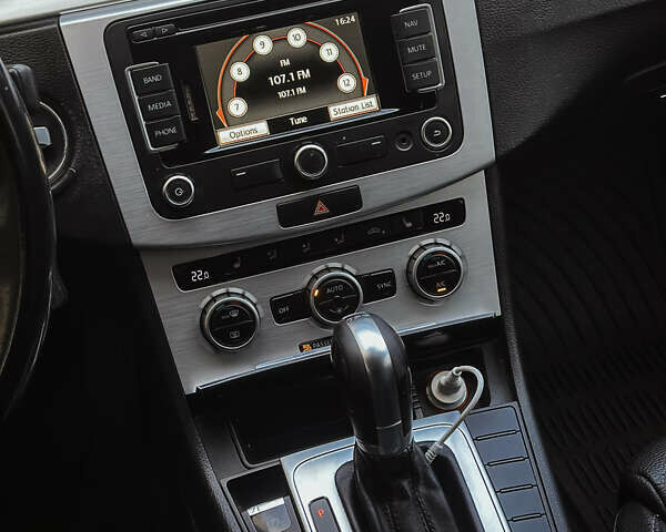 Серый Фольксваген CC / Passat CC, объемом двигателя 2 л и пробегом 344 тыс. км за 13000 $, фото 8 на Automoto.ua