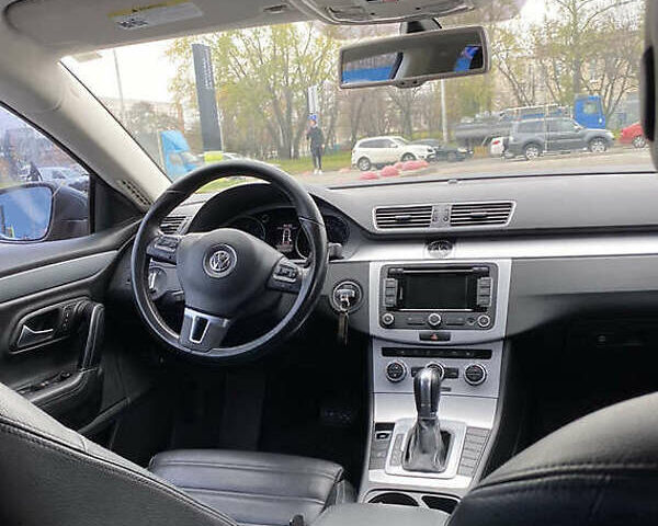 Серый Фольксваген CC / Passat CC, объемом двигателя 1.98 л и пробегом 108 тыс. км за 10000 $, фото 3 на Automoto.ua
