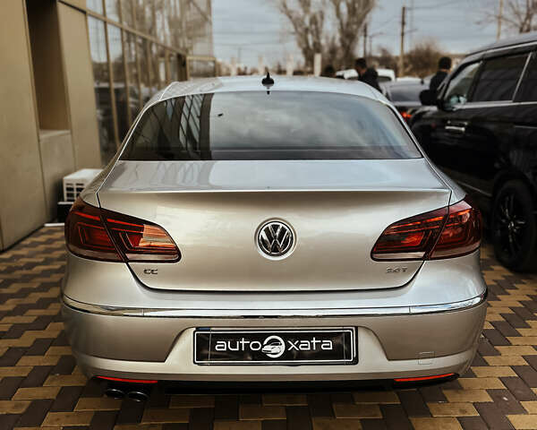 Серый Фольксваген CC / Passat CC, объемом двигателя 2 л и пробегом 344 тыс. км за 13000 $, фото 5 на Automoto.ua