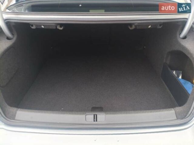 Серый Фольксваген CC / Passat CC, объемом двигателя 2 л и пробегом 130 тыс. км за 14500 $, фото 27 на Automoto.ua