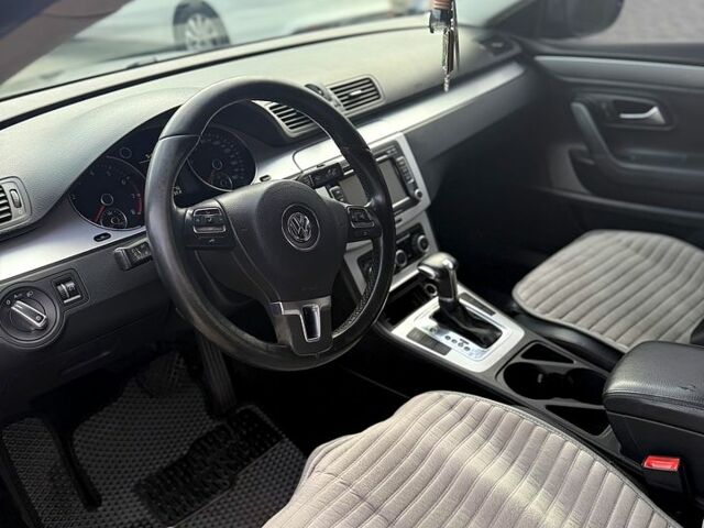 Серый Фольксваген CC, объемом двигателя 2 л и пробегом 237 тыс. км за 8500 $, фото 7 на Automoto.ua