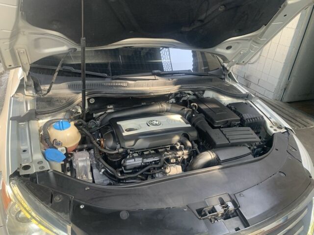 Сірий Фольксваген CC / Passat CC, об'ємом двигуна 2 л та пробігом 235 тис. км за 8200 $, фото 11 на Automoto.ua