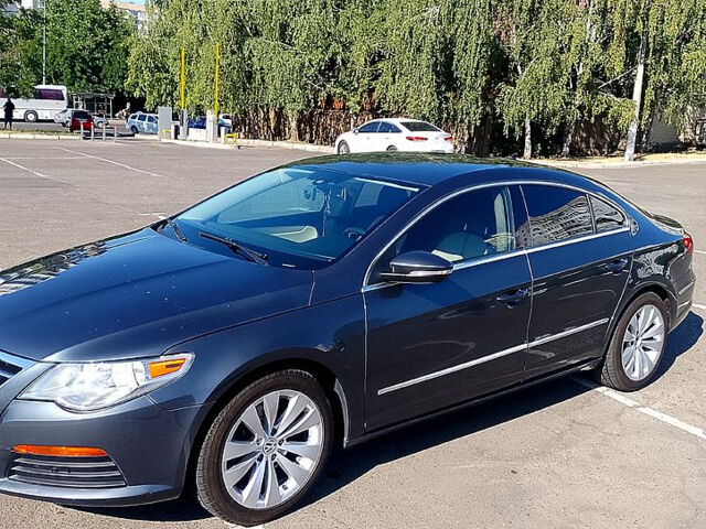 Серый Фольксваген CC, объемом двигателя 2 л и пробегом 300 тыс. км за 8800 $, фото 8 на Automoto.ua