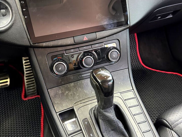 Серый Фольксваген CC, объемом двигателя 2 л и пробегом 234 тыс. км за 9500 $, фото 10 на Automoto.ua