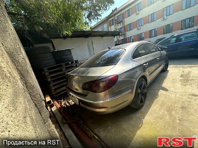 Серый Фольксваген CC, объемом двигателя 2 л и пробегом 210 тыс. км за 4500 $, фото 1 на Automoto.ua