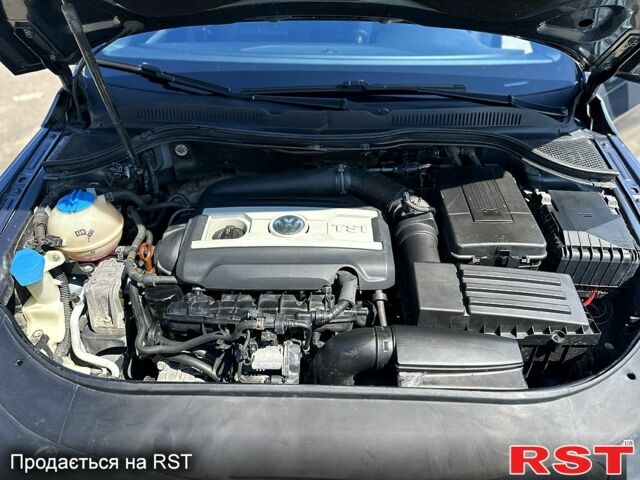 Серый Фольксваген CC, объемом двигателя 2 л и пробегом 231 тыс. км за 10700 $, фото 8 на Automoto.ua