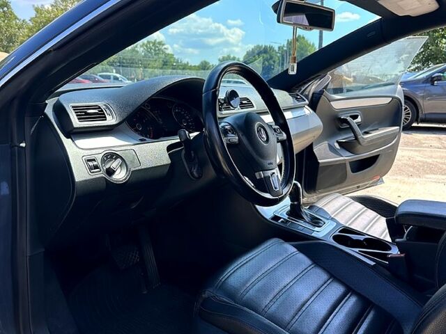 Серый Фольксваген CC, объемом двигателя 2 л и пробегом 231 тыс. км за 10700 $, фото 5 на Automoto.ua