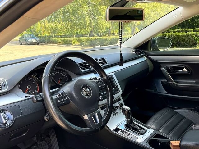 Сірий Фольксваген CC, об'ємом двигуна 2 л та пробігом 234 тис. км за 8500 $, фото 4 на Automoto.ua