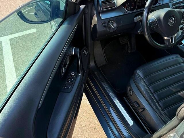 Серый Фольксваген CC, объемом двигателя 2 л и пробегом 135 тыс. км за 12500 $, фото 5 на Automoto.ua