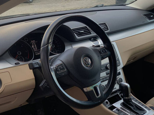 Серый Фольксваген CC, объемом двигателя 2 л и пробегом 150 тыс. км за 14400 $, фото 12 на Automoto.ua