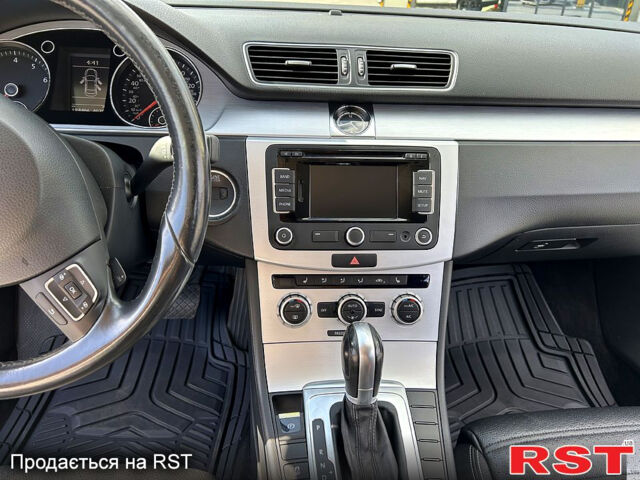 Сірий Фольксваген CC, об'ємом двигуна 2 л та пробігом 184 тис. км за 13500 $, фото 10 на Automoto.ua