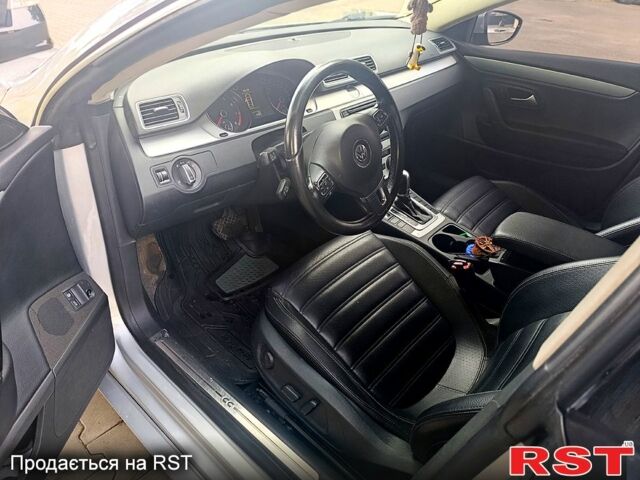 Серый Фольксваген CC, объемом двигателя 2 л и пробегом 186 тыс. км за 14000 $, фото 3 на Automoto.ua