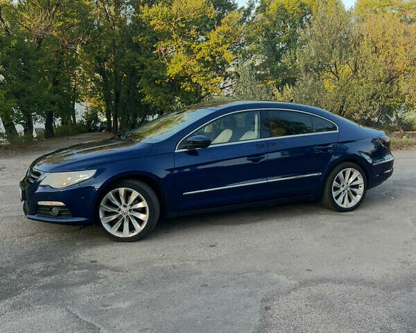 Синий Фольксваген CC / Passat CC, объемом двигателя 1.97 л и пробегом 318 тыс. км за 9300 $, фото 5 на Automoto.ua