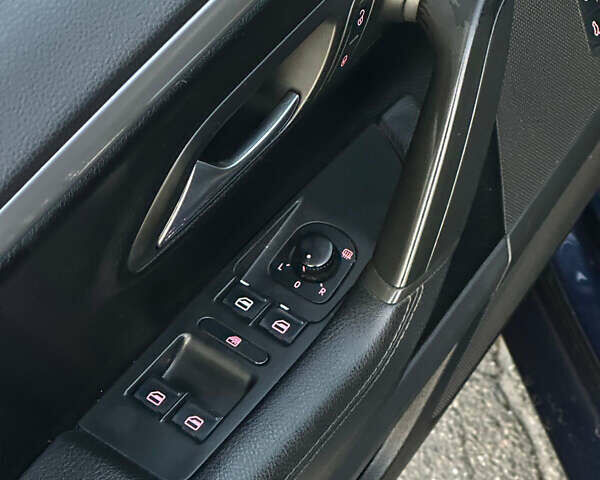 Синий Фольксваген CC / Passat CC, объемом двигателя 1.98 л и пробегом 191 тыс. км за 9500 $, фото 19 на Automoto.ua
