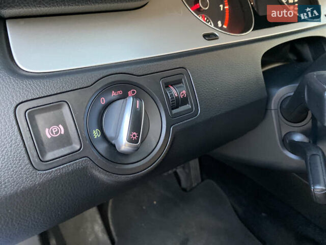 Синий Фольксваген CC / Passat CC, объемом двигателя 1.98 л и пробегом 255 тыс. км за 7777 $, фото 41 на Automoto.ua