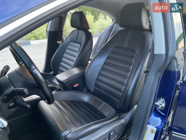 Синий Фольксваген CC / Passat CC, объемом двигателя 1.98 л и пробегом 255 тыс. км за 7777 $, фото 60 на Automoto.ua