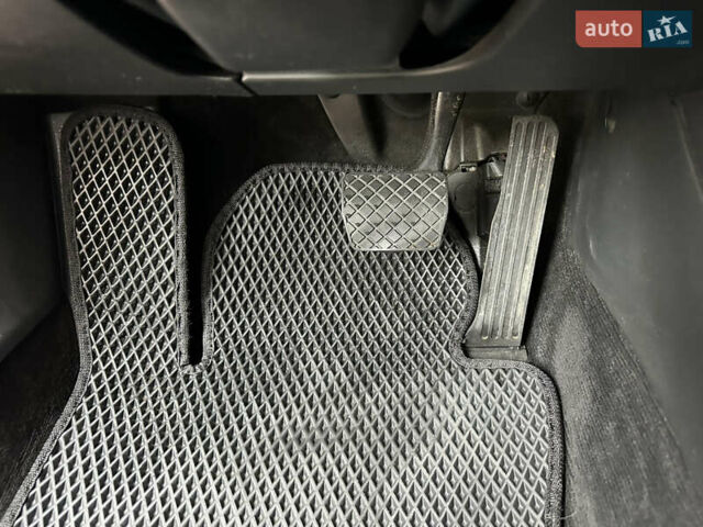 Синій Фольксваген CC / Passat CC, об'ємом двигуна 1.98 л та пробігом 307 тис. км за 6850 $, фото 104 на Automoto.ua