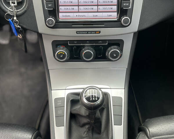 Синій Фольксваген CC / Passat CC, об'ємом двигуна 1.98 л та пробігом 190 тис. км за 7500 $, фото 16 на Automoto.ua