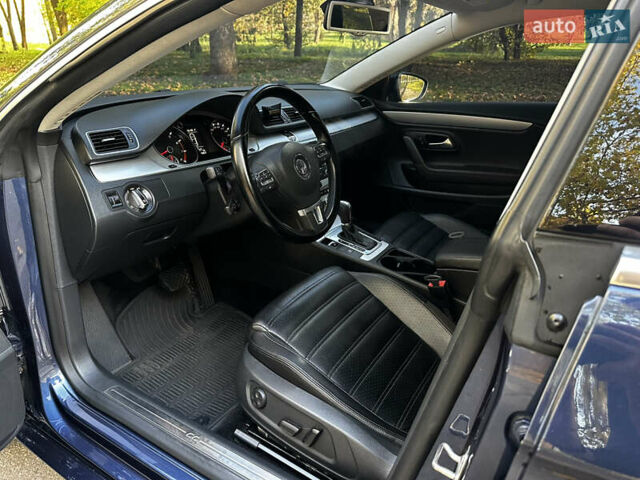 Фольксваген CC / Passat CC 2012 в Николаеве на Automoto.ua Синий Фольксваген CC / Passat CC, объемом двигателя 1.98 л и пробегом 178 тыс. км за 12700 $, фото 32 на Automoto.ua