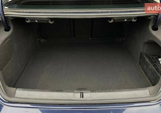 Синий Фольксваген CC / Passat CC, объемом двигателя 1.98 л и пробегом 141 тыс. км за 9500 $, фото 12 на Automoto.ua