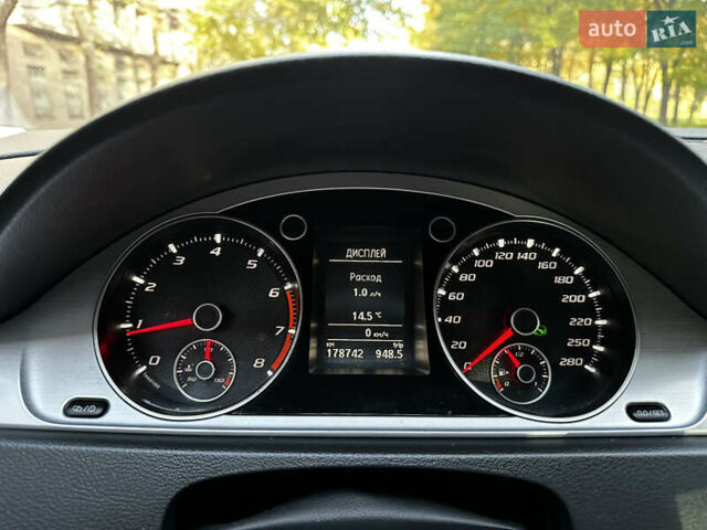 Фольксваген CC / Passat CC 2012 в Николаеве на Automoto.ua Синий Фольксваген CC / Passat CC, объемом двигателя 1.98 л и пробегом 178 тыс. км за 12700 $, фото 33 на Automoto.ua