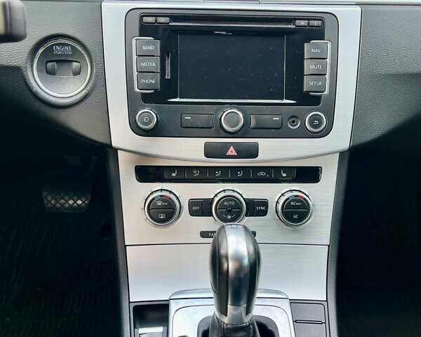 Синій Фольксваген CC / Passat CC, об'ємом двигуна 1.98 л та пробігом 165 тис. км за 10950 $, фото 20 на Automoto.ua