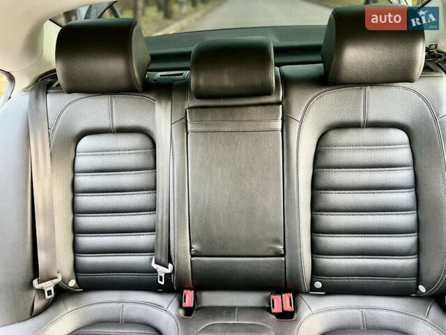 Синій Фольксваген CC / Passat CC, об'ємом двигуна 1.98 л та пробігом 165 тис. км за 10950 $, фото 15 на Automoto.ua