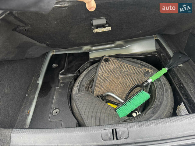 Синий Фольксваген CC / Passat CC, объемом двигателя 2 л и пробегом 241 тыс. км за 9500 $, фото 5 на Automoto.ua