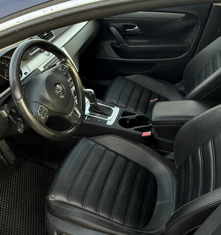 Синій Фольксваген CC / Passat CC, об'ємом двигуна 1.98 л та пробігом 225 тис. км за 10700 $, фото 28 на Automoto.ua
